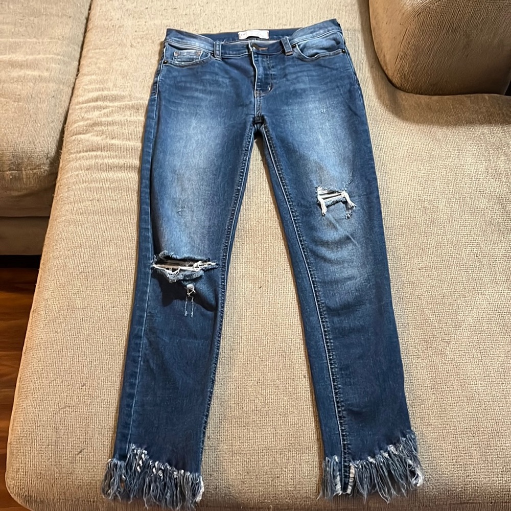 Free People Distressed Skinny Crop Jeans